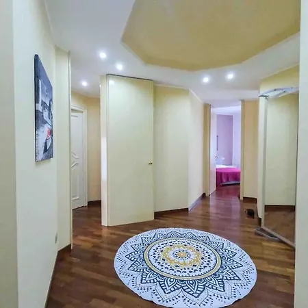 Grazioso Con Parcheggio Privato * Piacenza