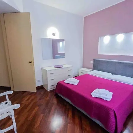 Grazioso Con Parcheggio Privato *