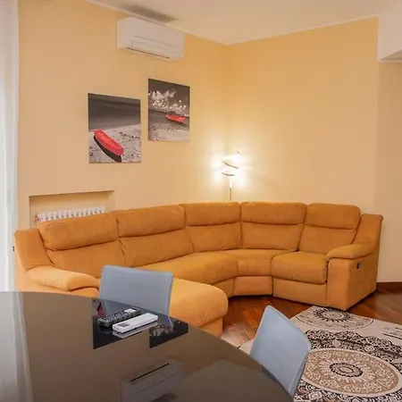 Appartement Grazioso Con Parcheggio Privato Piacenza