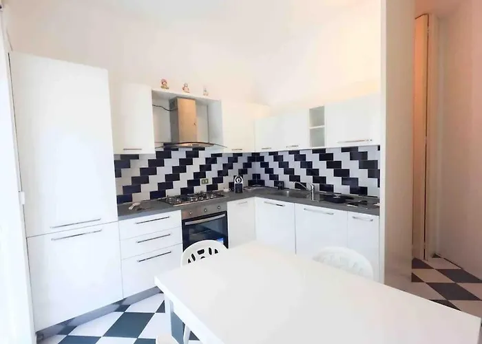 Apartman Grazioso Con Parcheggio Privato Piacenza